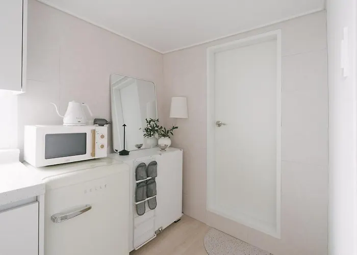 Hongdae 3 Min To Airport Bus Free Luggage Séoul