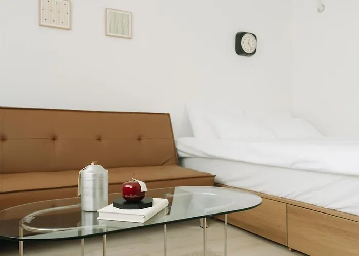 Hongdae 3 Min To Airport Bus Free Luggage